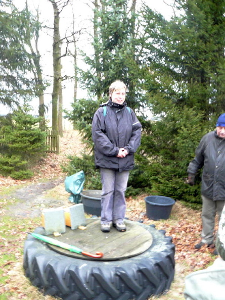 2009_01_18 Gr_nkohlwanderung zum Modellflugplatz Lachendorf_ Fotos und Essen bei Thalau024.jpg